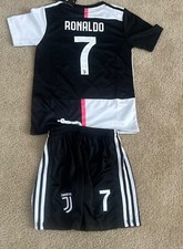 Ronaldo #7 Juventus Youth kids White and Black Jersey W-Shorts. Brand New W-tags picture
