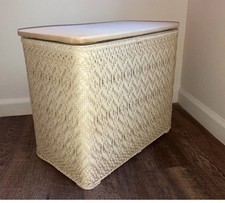 Vintage 1979 Burlington Basket Co Woven Hamper Storage Chest Lid Laundry Basket picture