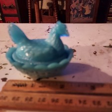 Vintage Westmoreland Light Blue Glass Hen On Nest Covered  Salt Cellar 3 1/2” picture