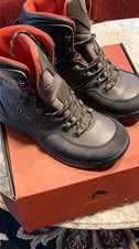 Simms Fishing Freestone Boot Waders Mens Size 10 Women's 12 Dark Olive Fly picture