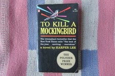 Vintage Paperback TO KILL A MOCKINGBIRD PAPERBACK HARPER LEE 1962 picture