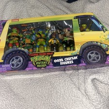 TMNT Mutant Mayhem Ooze Cruisin' - White April O'Neil Exclusive Variant - SEALED picture