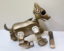 i-Cybie RC GoldRobot Dog by Tiger/Hasbro 2001 With Remote *No Battery Or charger picture