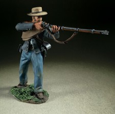 BRITAINS CIVIL WAR SOUTHERN 31362 SOUTHERN INFANTRY ADVANCING FIRING NO.1 picture