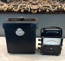 VTG. WESTON ELECTRICAL EQUIPMENT MODE 432 AC WATTMETER TEST METER w/ CASE NO. 98 picture