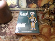 The Maya Indians of Central America 1970 Sonia Bleeker Vintage Hardcover /w DJ picture