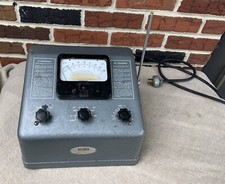 VINTAGE BECKMAN MODEL H2 GLASS ELECTRODE PH METER - TUBE ERA picture