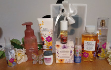 Rare Bath & Body Works Honey Wildflower 9pc Set  with gift bag& pocketbac holder picture