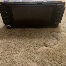 2011–2017 Jeep Compass Patriot OEM AM FM Sirius Radio Receiver Unit VIN picture