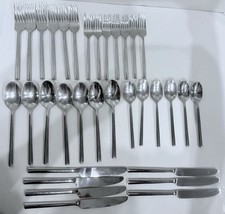 Oneida Diameter 33 Piece Service for 6 Stainless flatware picture