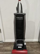 Electrolux EP9027 Professional Vacuum Cleaner picture