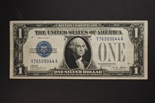 1928 A **** $1 SILVER CERTIFICATE CRISPY WHITE  **VF NOTE** ** 6099 picture