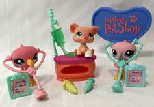 Authentic Hasbro LPS Medical Vet Clinic Playset Lot. 3 Pets w/ Accessories picture