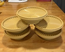 VTG Tupperware Harvest Gold Yellow Cereal Salad Bowls & Lids 890 80s Set of 5 picture