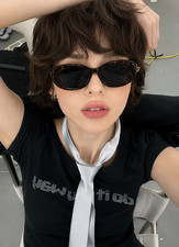 Gucci GG1829S Retro Oval Sunglasses Unisex Fashion Trendy Daily Shades picture