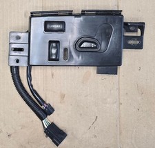 2006 to 2010 Hummer H3 Driver Side Power Seat Controls OEM 585450 picture