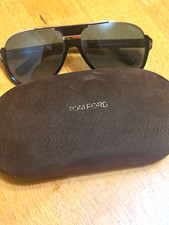 Tom Ford Men’s Aviator Sunglasses Black Plastic Frame Gray Tinted Lenses picture