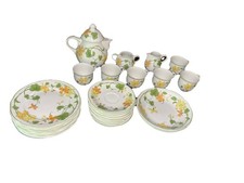 31 Pc Porcelain Dinnerware Villeroy & Boch Geranium Pattern Service Ware Germany picture