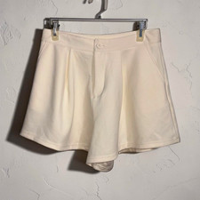 Cider Women’s White Chino Shorts Pleated Front Twill Solid Size M picture