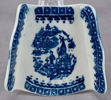 British Caughley Fisherman Pattern Asparagus Server Circa 1785-1795 A picture
