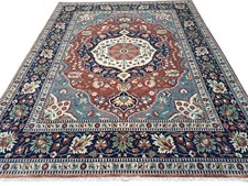 8x10 Ft Brand-New Hand-knotted Rug with Antique Heriz Design. 100% Wool picture
