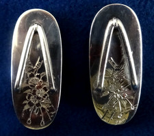 VINTAGE-JAPANESE- STERLING SILVER, SALT AND PEPPER -950-GEISHA SANDALS. #4382. picture