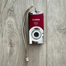 Canon Digital IXUS i zoom 5MP Compact Camera 2.4x Zoom Flash USB Red/Silver picture