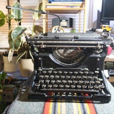 Antique 1937 Underwood No. 11 Standard Typewriter SN#4740636 picture