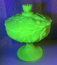 Vintage FENTON Water Lily PEDESTAL COMPOTE BOWL WITH LID Gorgeous UV Uranium picture