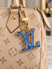 AUTH Louis Vuitton LV Facettes Bag Charm / Key Holder (Blue Marble Edition), '21 picture