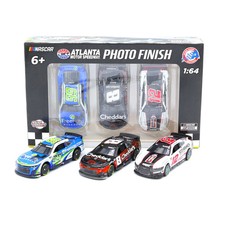 Daniel Suarez Kyle Busch Ryan Blaney Three Wide Atlanta Set 1:64 Nascar Diecast picture