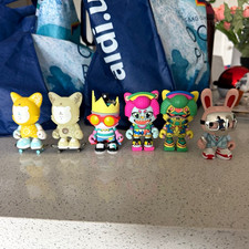 Superplastic Janky Series, King series figures lot picture