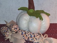 ANNALEE NEW SET4 FALL INDIAN CORN Bunch & 10 inch PUMPKIN Realistic DISPLAY picture