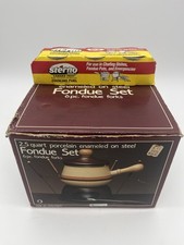Vintage 1970’s  2.5-quart Porcelain Enameled Steel Fondue Set In Original Box picture