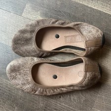 New: SoftStar Ballerine with Grounding plug. Unisex 9 wide. (Women's 9.5) picture