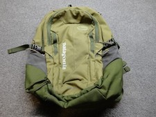 Patagonia Refugio 28L Backpack Green Hiking Daypack Mens Pockets Padded Straps picture