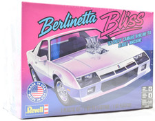 Revell 1982 Chevy Camaro Berlinetta Street Machine 1/25 Model Car Kit 14582 picture