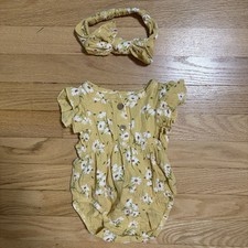 RZ by Rachel Zoe Baby Girls 0-3M Yellow Daisy Floral Romper Headband Set picture