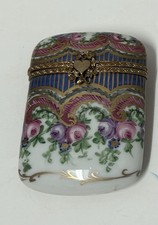 Limoges France Peint Main Floral Hinged Clasp Pill/Pin/Needle Trinket Box picture
