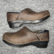 Dansko Professional Brown Oiled Leather Clogs – Size 37 (US 6.5-7) picture