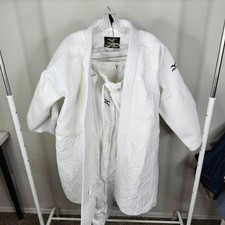 Mizuno Judo Gi (Judogi) Adult Size A5 White Cotton (Jacket & Pant Only) picture