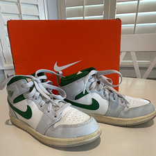 Nike Star Runner 4 NN (PS) Mid Top Leather Lace-Up Colorblock Sneaker 2Y picture
