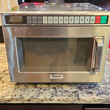 Panasonic PRO1 NE-17523 Heavy-Duty Commercial Microwave Oven 1700W  picture