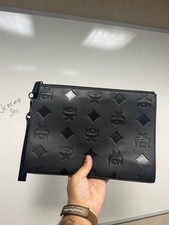 MCM Aren wristlet pouch maxi monogram   🔥🔥 picture