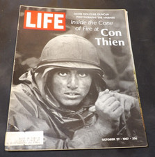 VTG Life Magazine October 27, 1967 U.S. Marines at Con Thien Vietnam War Photo picture
