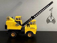 Vintage 1970s Mighty Tonka Crane Yellow Pressed Steel w/ Clamshell Bucket picture