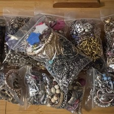 1 lb+ Lot Vintage to Now Costume JUNK Jewelry SCRAP Bead Crafting Parts Supplies picture