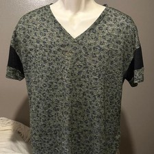 Maurices Women's multi T-shirt picture