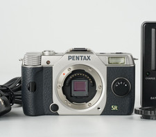 [Exc+++] Pentax Q7 Digital Camera Silver Shuttercount 6030 #5111A picture