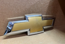 OEM 2020-2026 CHEVROLET SILVERADO 2500HD 3500HD FRONT GRILLE LOGO BADGE EMBLEM picture
